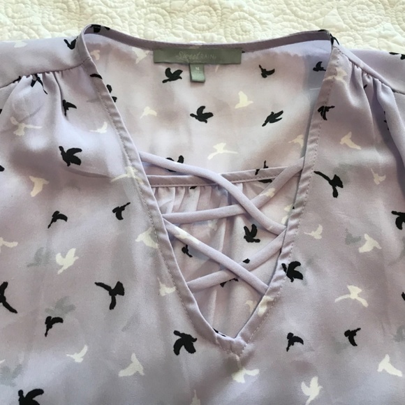 Sweet Rain lilac 3/4 sleeve blouse with black & white bird print (S/M) - Picture 6 of 15